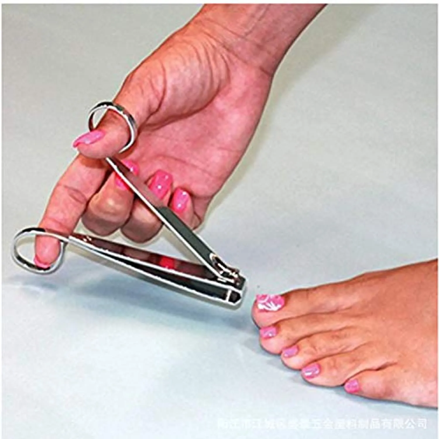 EZ Grip Nail Clipper, Premier Nail Clipper, Scissor Grip Nail Clipper, Sharp Stainless Steel Blade for Finger Nail,Toe Nail Clippers Set for Women and Man, Silver - 2 Pack (Large and Small)